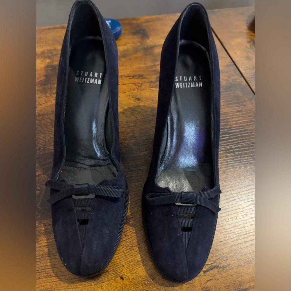 Stuart Weitzman navy suede heels